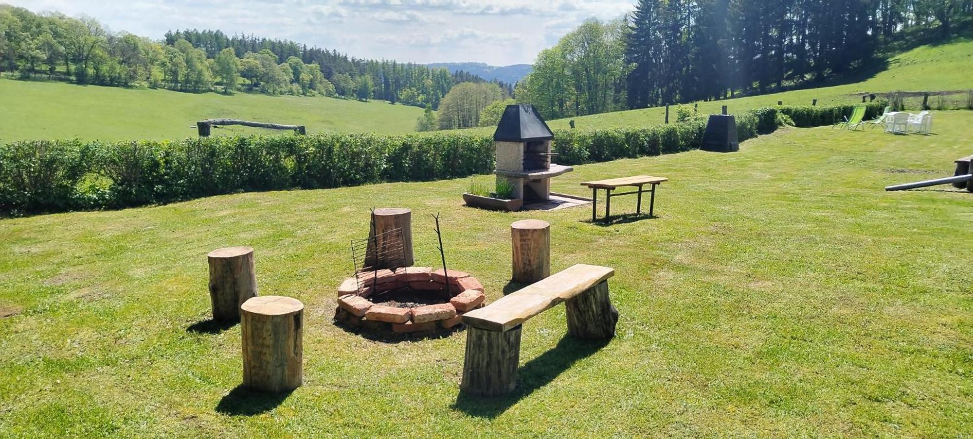 Apartmany U Becova Nad Teplou Becov nad Teplou Exterior photo